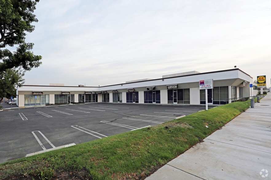 8201 Orangethorpe Ave, Buena Park, CA à louer - Photo de l’immeuble – Image 2 sur 6