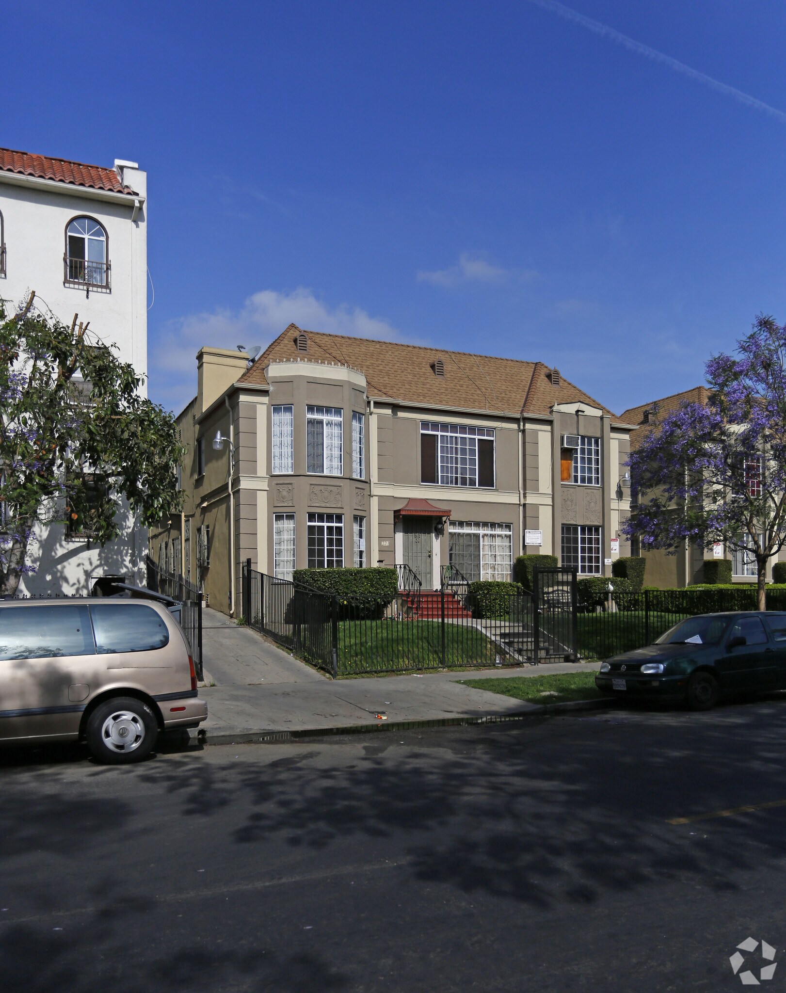 227 S Kenmore Ave, Los Angeles, CA à vendre Photo principale– Image 1 sur 4
