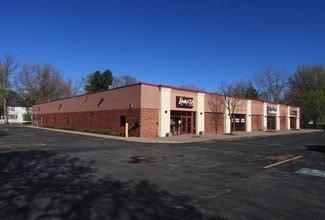 Plus de détails pour 401 N Main St, North Syracuse, NY - Local commercial à louer