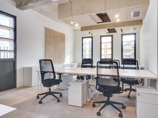Plus de détails pour 1165 Avenue Jean-René Guillibert Gautier De La Lauzière, Aix-en-Provence - Bureau à louer