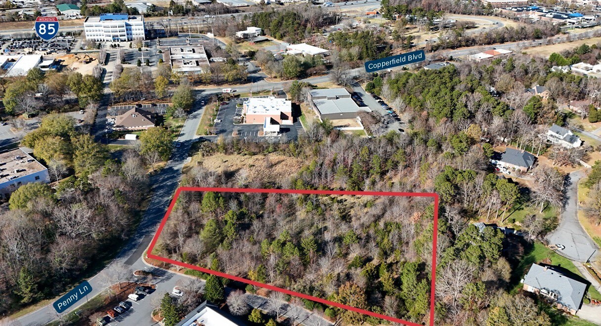 550 Penny NE Ln, Concord, NC à vendre Photo principale– Image 1 sur 14