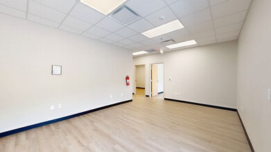 3443-3479 Parkway Center Ct, Orlando, FL à louer Numérisation 3D Matterport– Image 1 sur 8