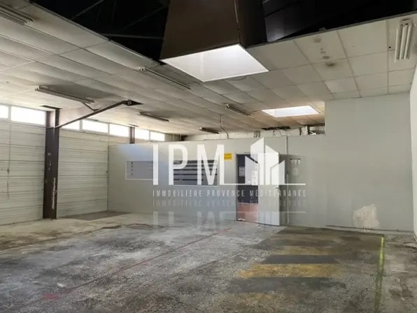 Local d’activités dans Marseille à louer - Photo intérieure – Image 2 sur 10