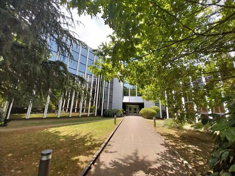 Bureau dans Labège à vendre - Photo de l’immeuble – Image 1 sur 5