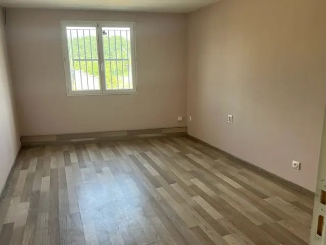 Local d’activités dans Chasse-sur-Rhône à louer - Photo intérieure – Image 3 sur 4