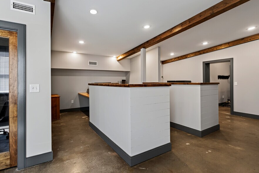 2305 Cruzen St, Nashville, TN à vendre - Photo de l’immeuble – Image 3 sur 16