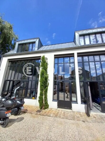 Bureau dans Arcueil à louer - Photo de l’immeuble – Image 1 sur 15