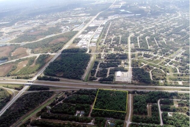 5000 N Chamberlain Blvd, North Port, FL à vendre Photo principale– Image 1 sur 15