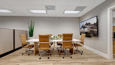 14750 NW 77th Ct, Miami Lakes, FL à louer Photo intérieure– Image 2 sur 7