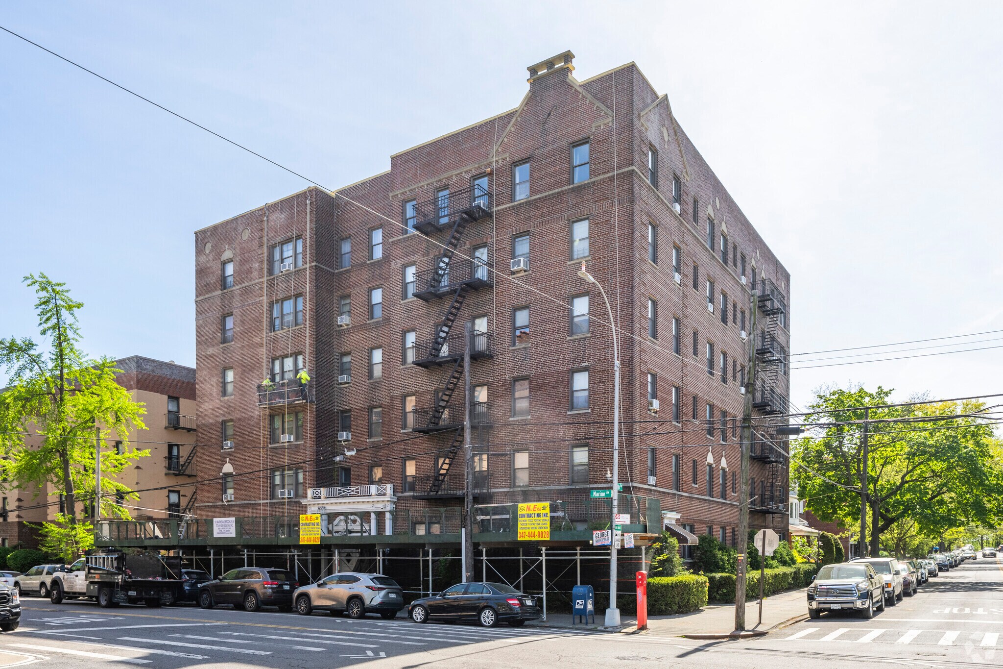 9435 Ridge Blvd, Brooklyn, NY à louer Photo principale– Image 1 sur 10
