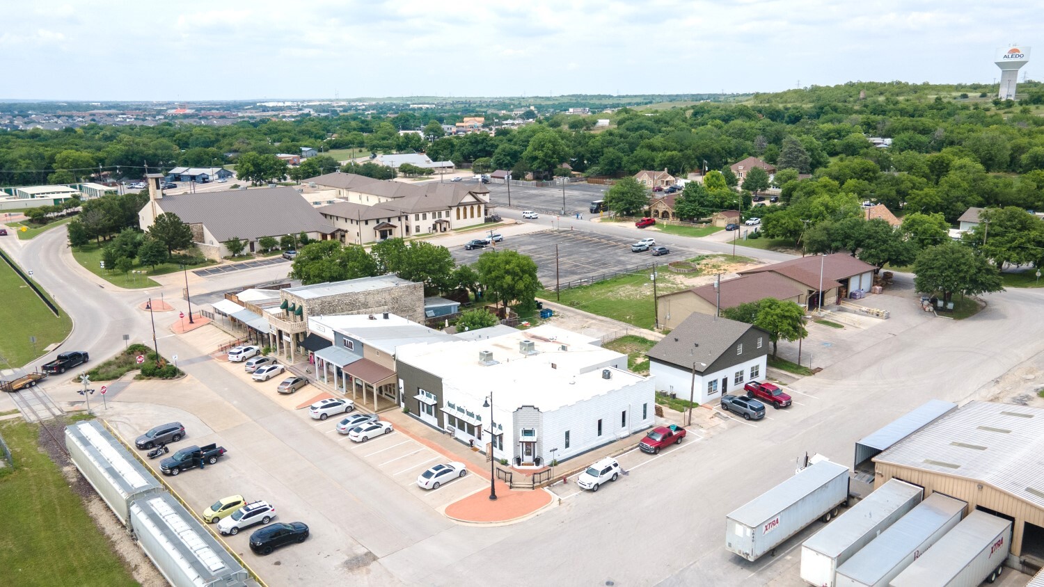 213 Mesquite St, Aledo, TX à louer Photo de l’immeuble– Image 1 sur 3