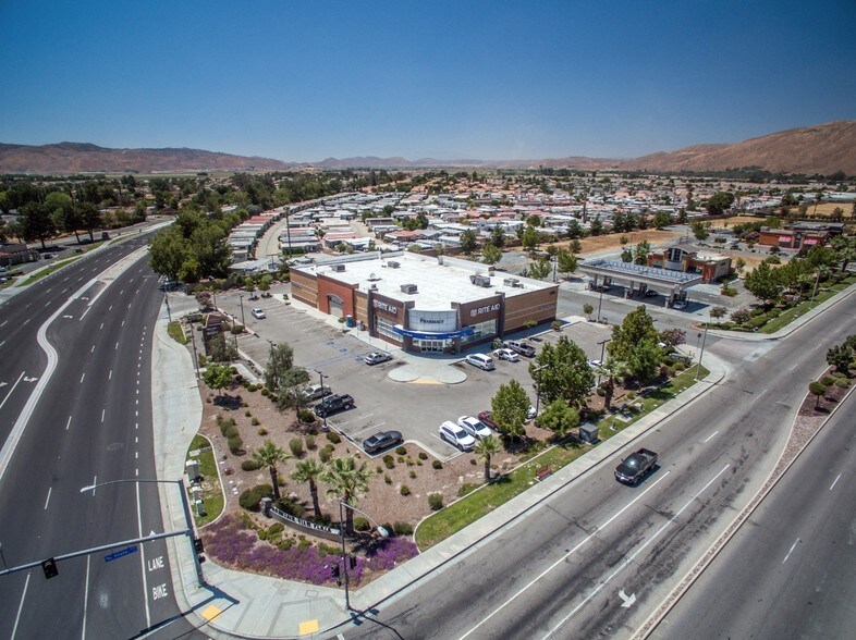 1180 N State St, San Jacinto, CA à louer - Photo de l’immeuble – Image 1 sur 6