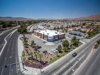 Plus de détails pour 1180 N State St, San Jacinto, CA - Bureau/Local commercial à louer