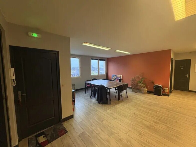 Bureau dans Orléans à louer - Photo de l’immeuble – Image 2 sur 10