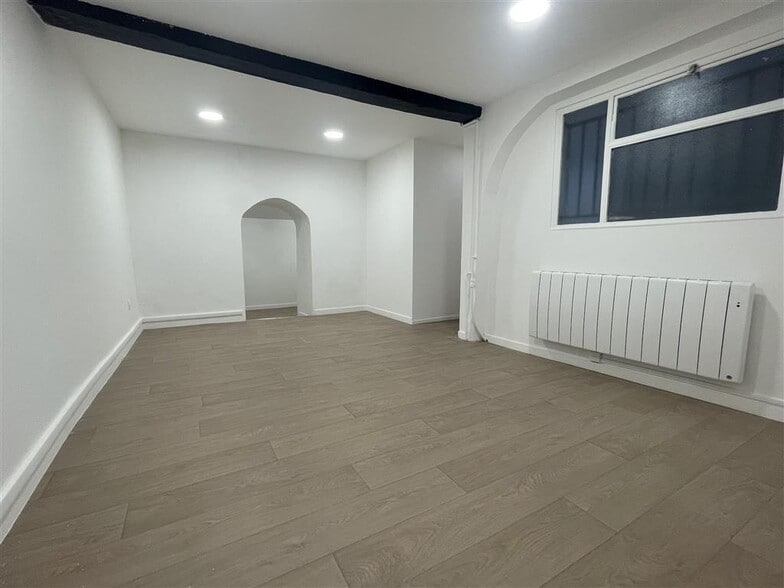 Bureau dans Paris à louer - Photo de l’immeuble – Image 3 sur 7