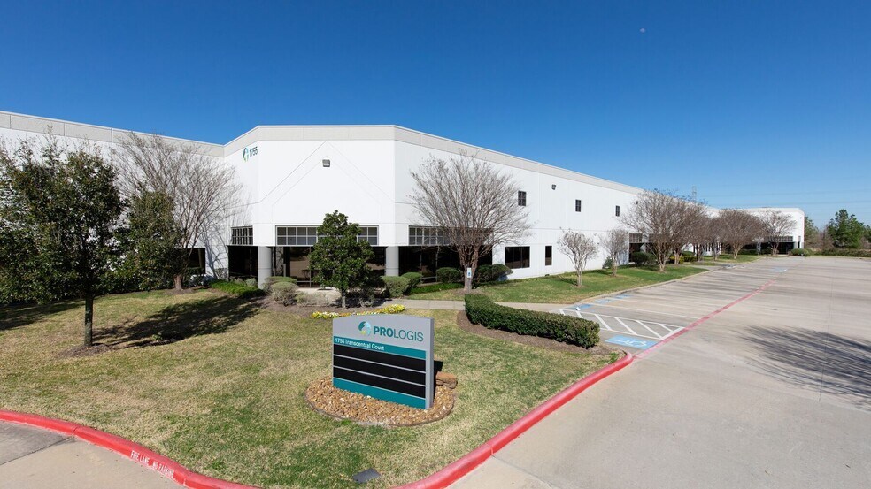 1606 Greens Rd, Houston, TX à louer - Photo de l’immeuble – Image 3 sur 22