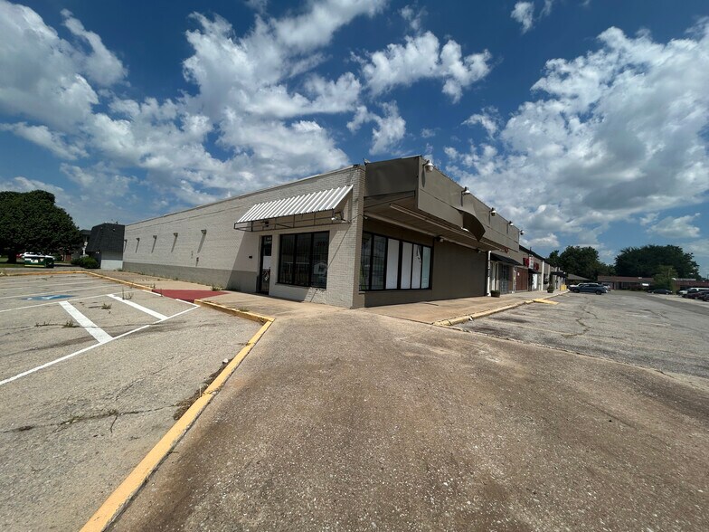 1701 N Portland Ave, Oklahoma City, OK à vendre - Photo de l’immeuble – Image 3 sur 9