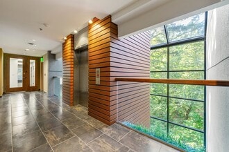 5755 Dupree Dr NW, Atlanta, GA à louer Photo intérieure– Image 2 sur 22