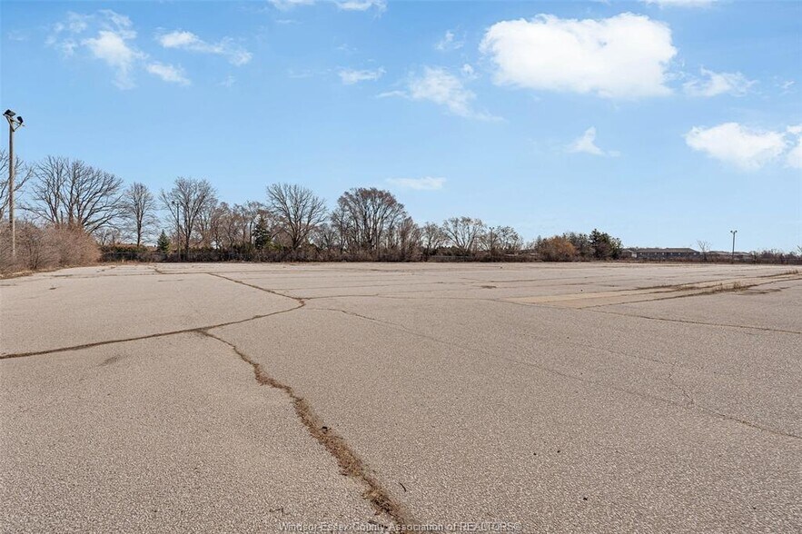 3350 Devon Dr, Windsor, ON à louer - Autre – Image 2 sur 3