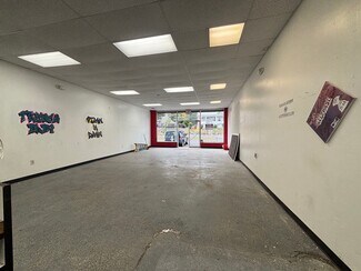 Plus de détails pour 842 W Main St, New Britain, CT - Local commercial à louer