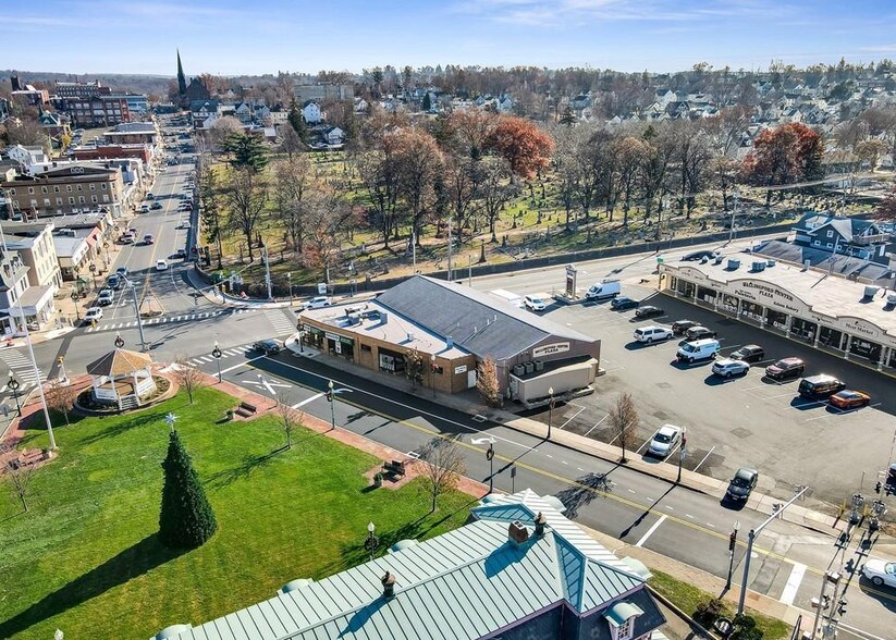 9 S Colony St, Wallingford, CT à louer - Photo de l’immeuble – Image 3 sur 5