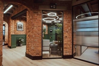 70 Brinksway, Stockport à louer Photo intérieure– Image 1 sur 7