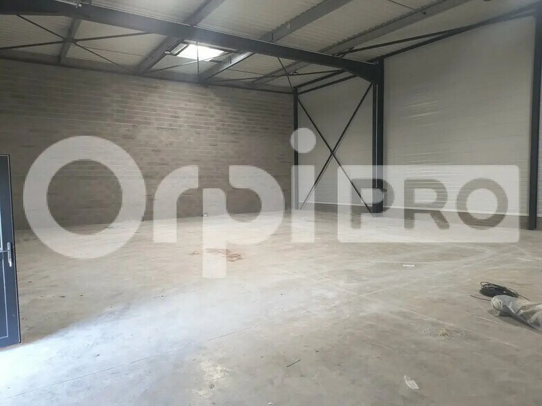 Local d’activités dans Reims à louer - Photo intérieure – Image 2 sur 2