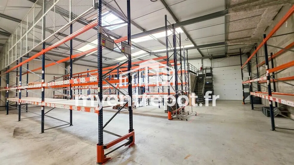 Local d’activités dans Roquefort-la-Bédoule à louer - Photo intérieure – Image 2 sur 8