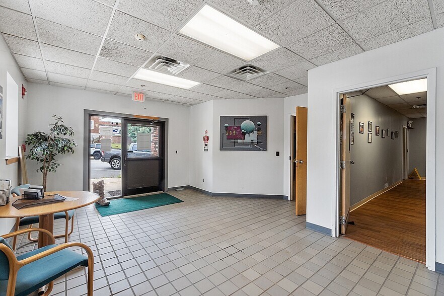 31 City Hall Ave, Gardner, MA à vendre - Photo de l’immeuble – Image 3 sur 7
