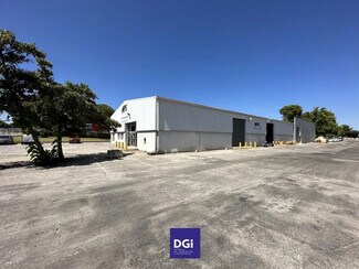 Plus de détails pour Local d'activités à louer