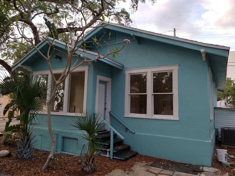 801 Turner St, Clearwater, FL à louer - Photo de l’immeuble – Image 3 sur 12