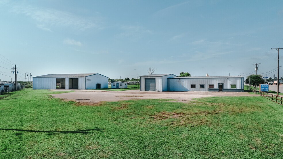 13102 N Navarro St, Victoria, TX à vendre - Photo de l’immeuble – Image 1 sur 37
