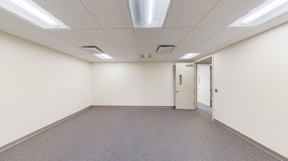 1 Huntington Quadrangle, Melville, NY à louer - Numérisation 3D Matterport – Image 2 sur 12