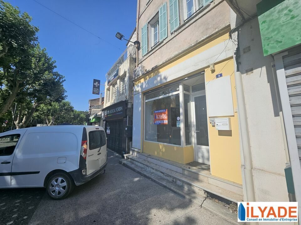 Local commercial dans Gardanne à louer Photo de l’immeuble– Image 1 sur 6