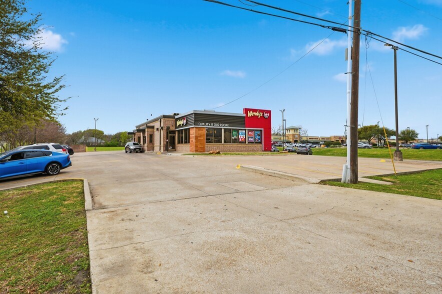 1417 Hewitt Dr, Woodway, TX à vendre - Photo de l’immeuble – Image 3 sur 6
