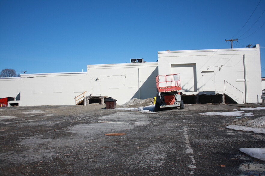 2801 E Main St, Endwell, NY à louer - Photo principale – Image 1 sur 1