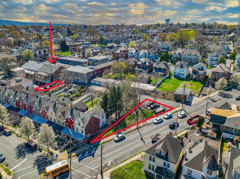 Wood Ave, Easton, PA à vendre - Aérien – Image 1 sur 1