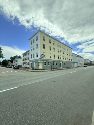 Plus de détails pour 303 Pine St, Manchester, NH - Logement à vendre