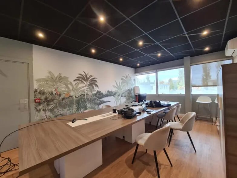 8 Rue Pascal, Bron à louer - Photo intérieure – Image 3 sur 6