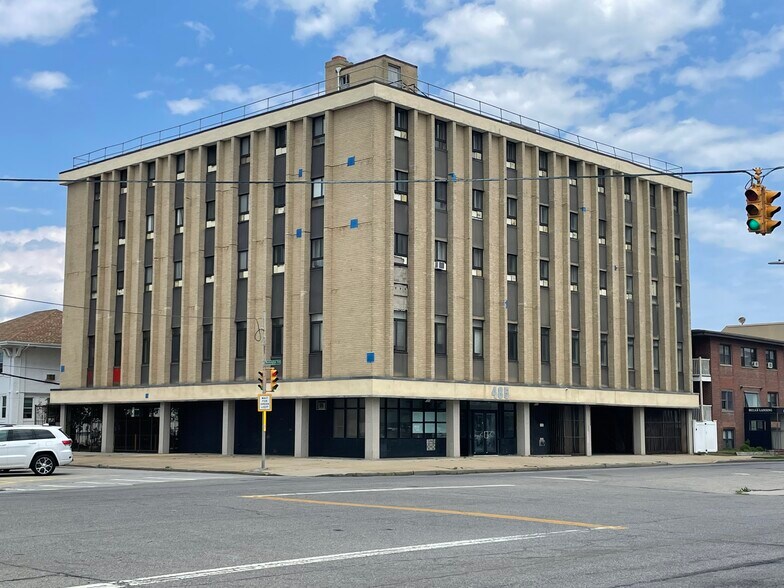 485 W Broadway, Long Beach, NY à vendre - Photo de l’immeuble – Image 2 sur 3