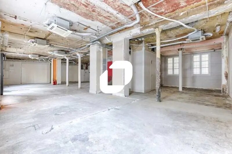 Local commercial dans Paris à louer - Photo intérieure – Image 3 sur 15