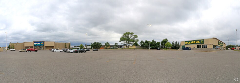 406 Bryne Dr, Barrie, ON à louer - Photo de l’immeuble – Image 2 sur 3