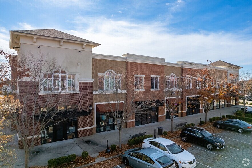 820 N Thompson Ln, Murfreesboro, TN à vendre - Photo de l’immeuble – Image 3 sur 33