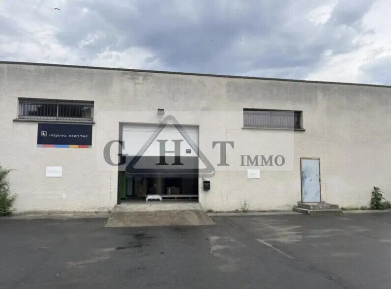 Industriel/Logistique dans Colombes à louer - Photo de l’immeuble – Image 3 sur 3