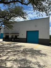 10927 Fredericksburg Rd, San Antonio, TX à louer Photo intérieure– Image 1 sur 2