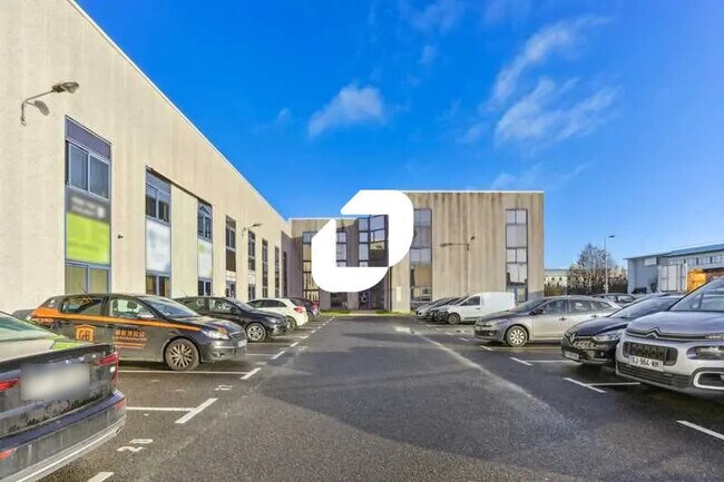 Plus de détails pour Bureau à louer