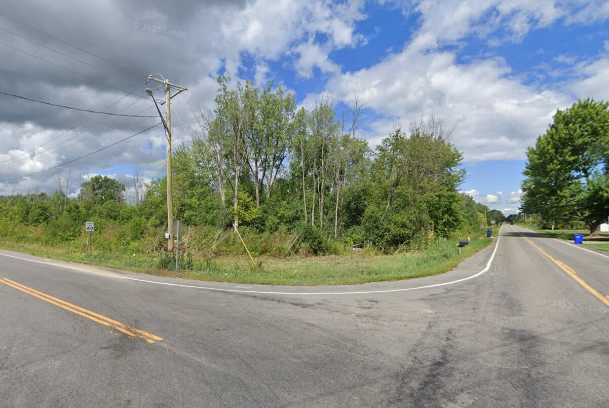 7040 Townline rd, Wheatfield, NY à vendre Photo principale– Image 1 sur 4