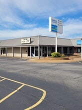 581-621 Old Hickory Blvd, Jackson, TN à louer Photo de l’immeuble– Image 1 sur 3