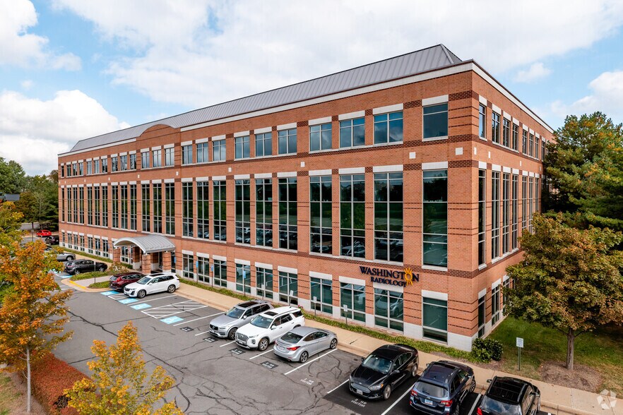 21351 Ridgetop Cir, Dulles Town Center, VA à louer - Photo de l’immeuble – Image 1 sur 11