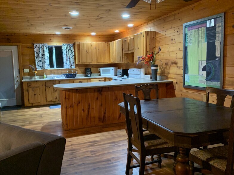 2646 County Road 382, Dora, MO à vendre - Photo de l’immeuble – Image 2 sur 29